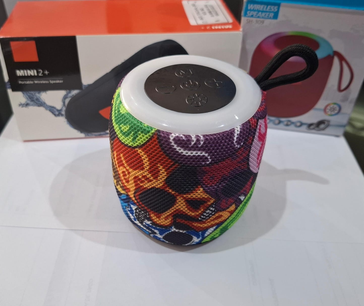 Mini Parlante Portátil Inalámbrico Bluetooth SH-309 Con Luces Led RGB
