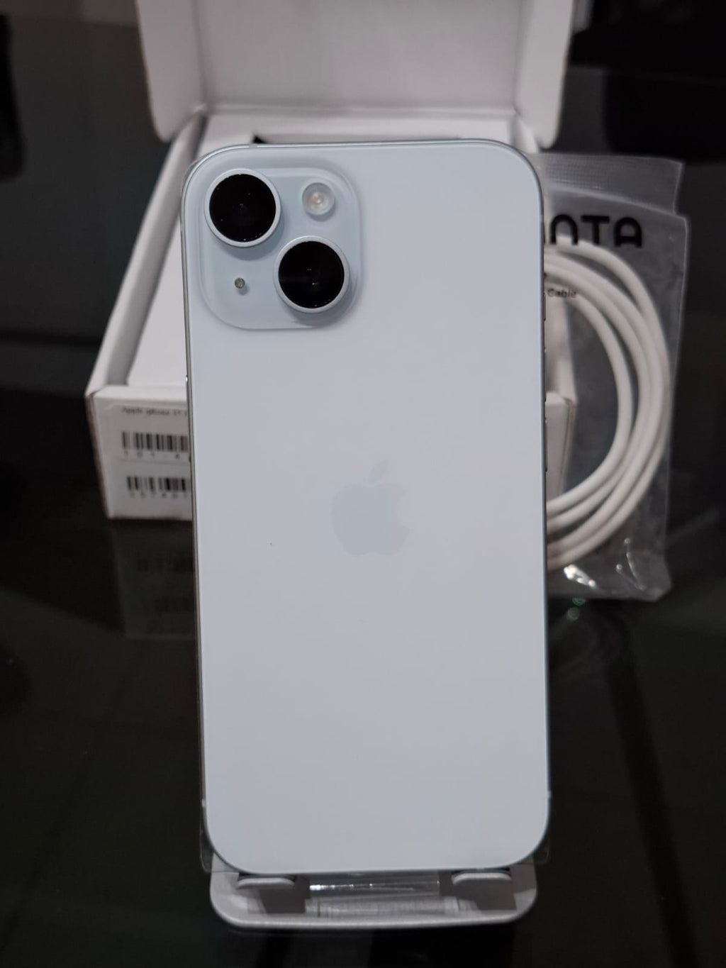 Apple iPhone 15 128GB – Batería 98% – Desbloqueado – Excelente Estado