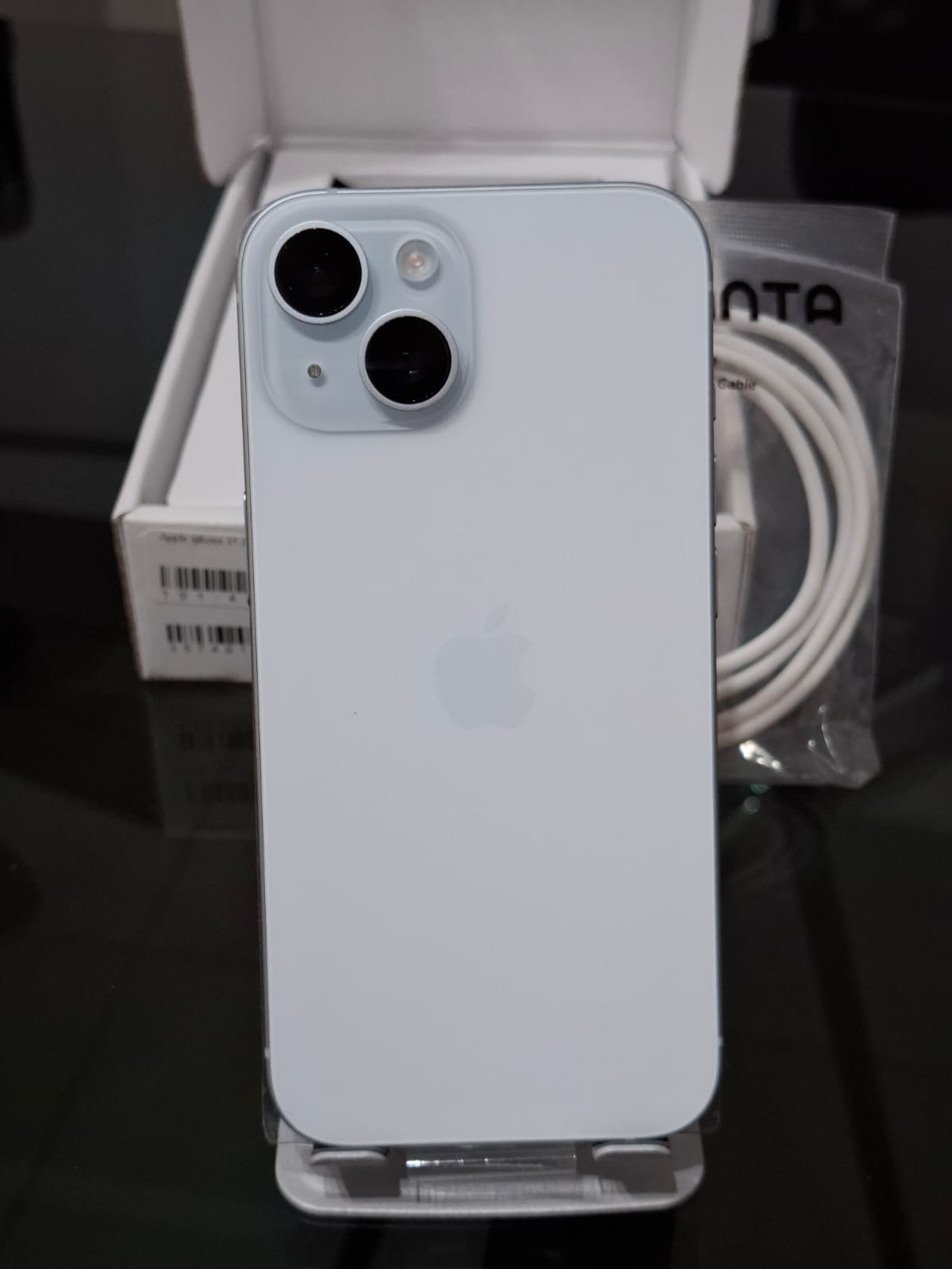 Apple iPhone 15 128GB – Batería 98% – Desbloqueado – Excelente Estado