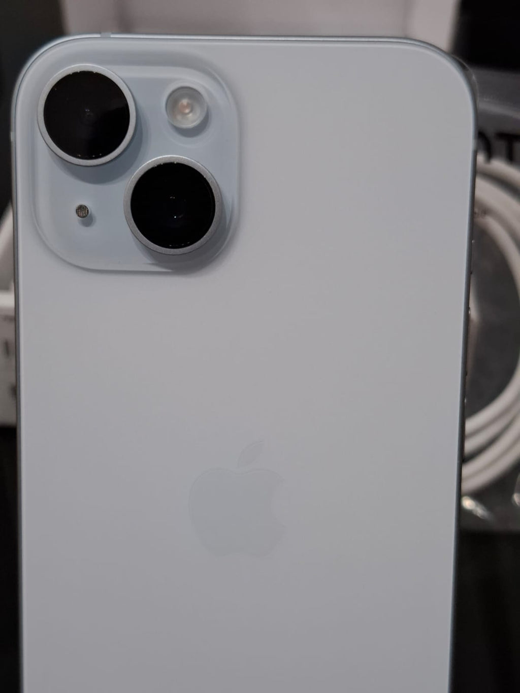 Apple iPhone 15 128GB – Batería 98% – Desbloqueado – Excelente Estado