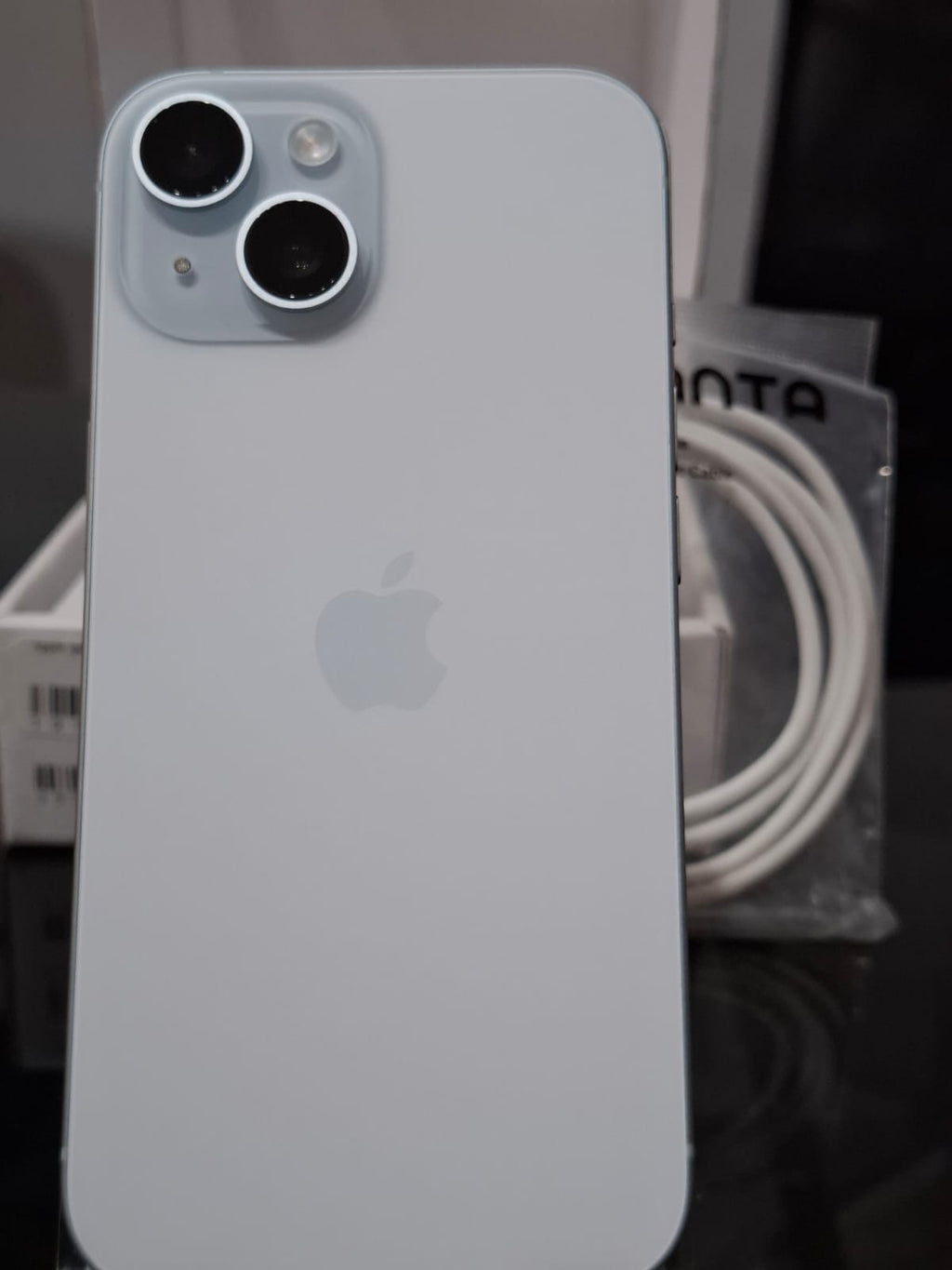 Apple iPhone 15 128GB – Batería 98% – Desbloqueado – Excelente Estado