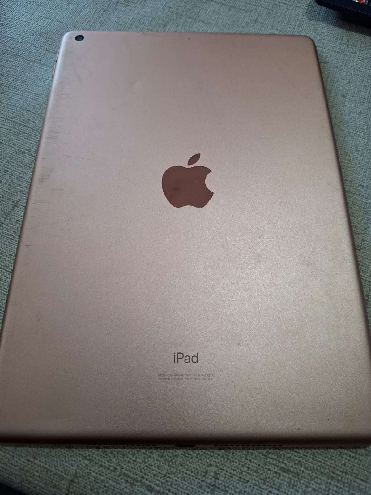 Apple iPad 8ª Generación 32GB WiFi – Gold