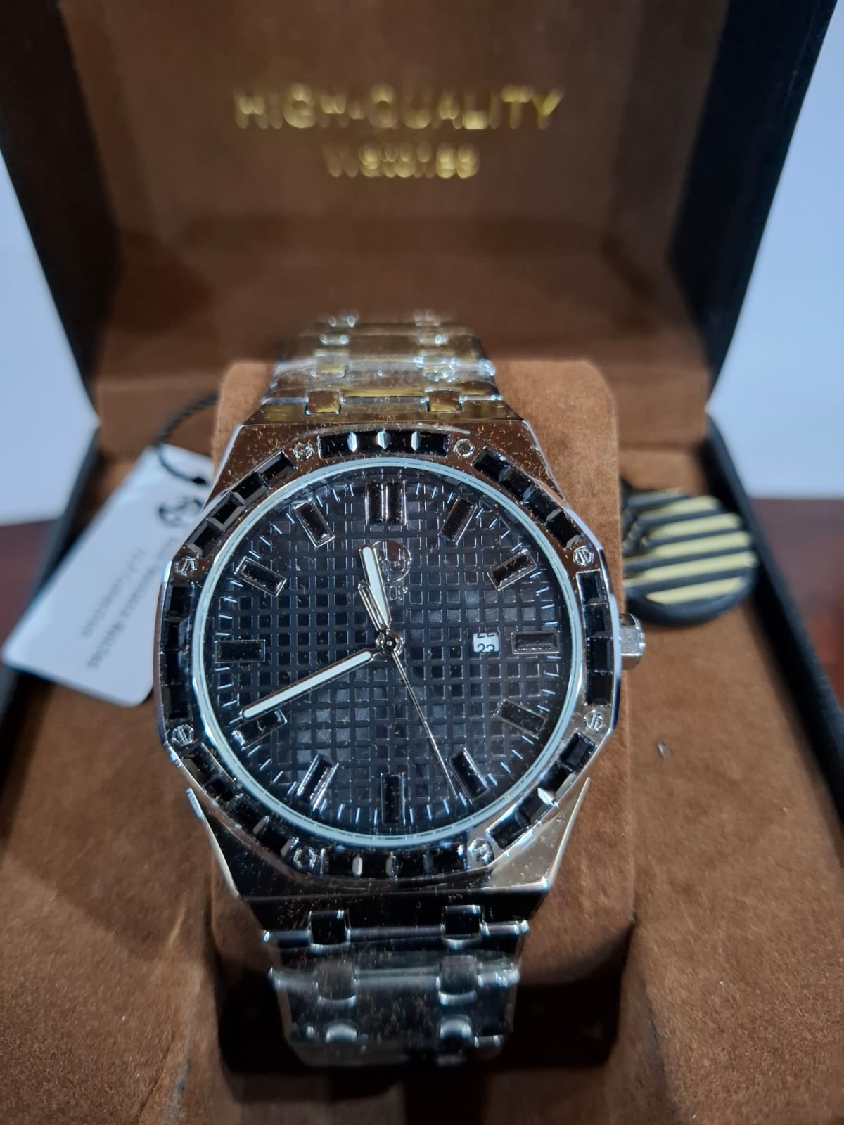 Reloj AJ para hombre – Esfera negra – Malla metálica