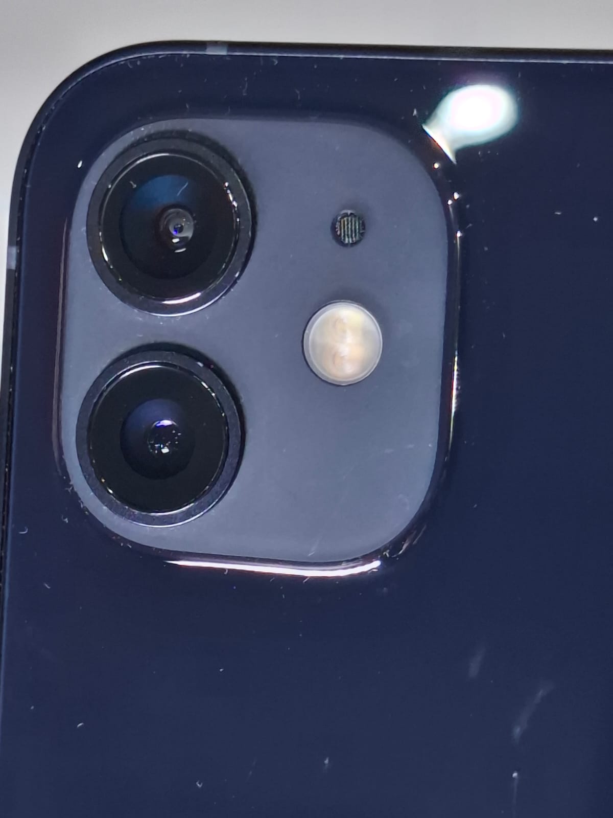 Apple iPhone 12 64 GB – Libre – Batería 99% – Excelente Estado