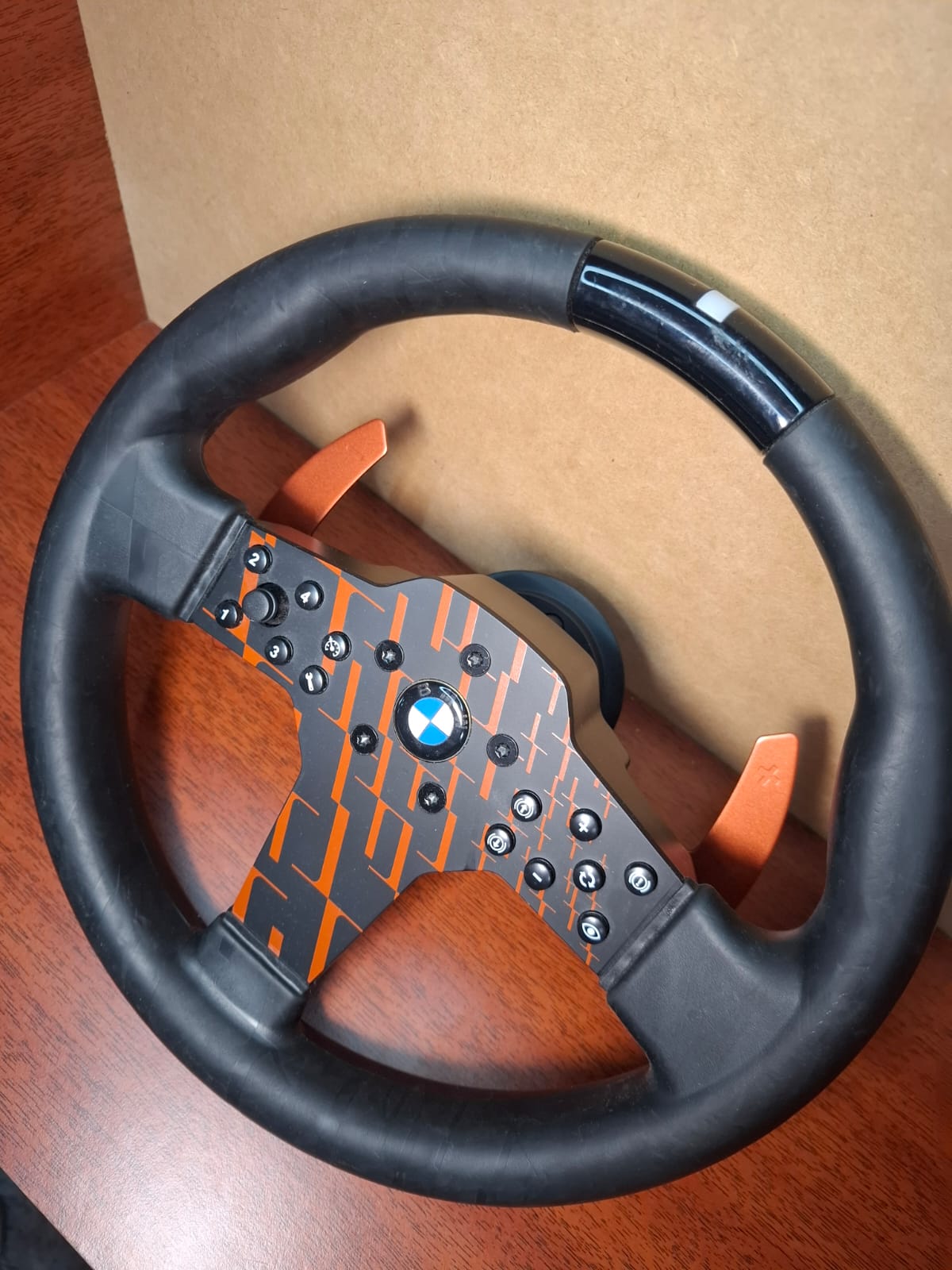Fanatec Aro BMW con QR2 Wheel Side Instalado Simulador