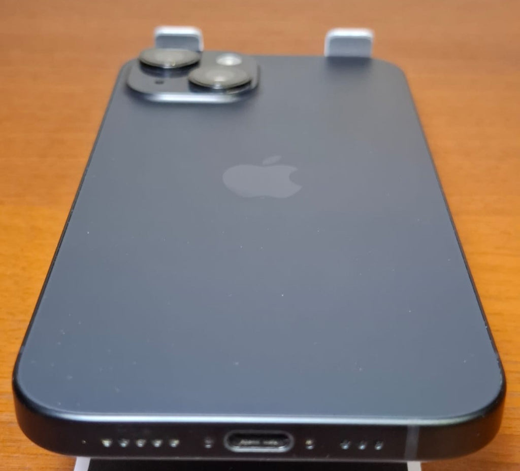 Apple iPhone 15 128 GB Negro – Libre – Batería 94% – Excelente Estado