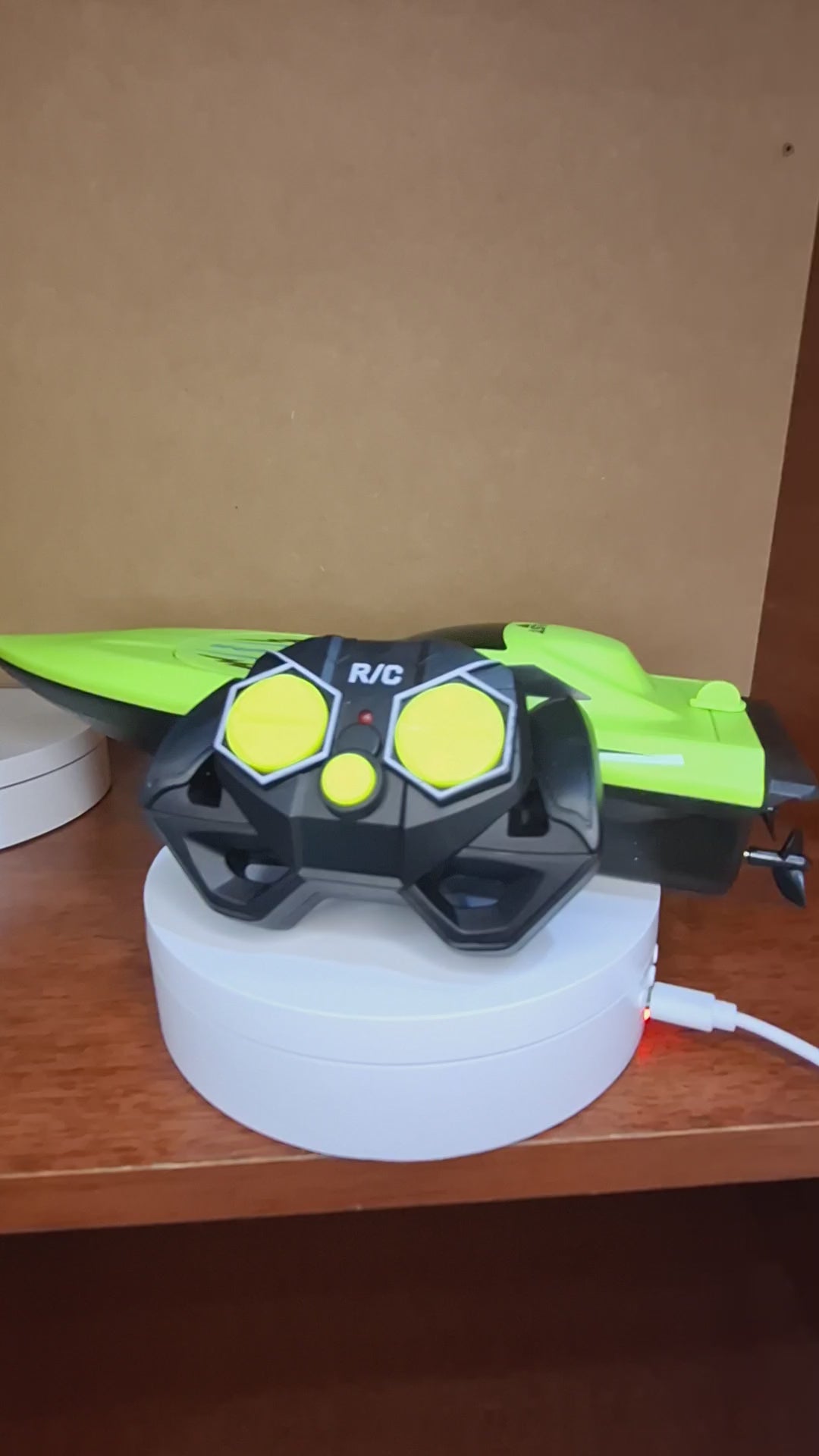 Lancha RC Speed Boat Radio Control 2.4GHz - Barco Teledirigido