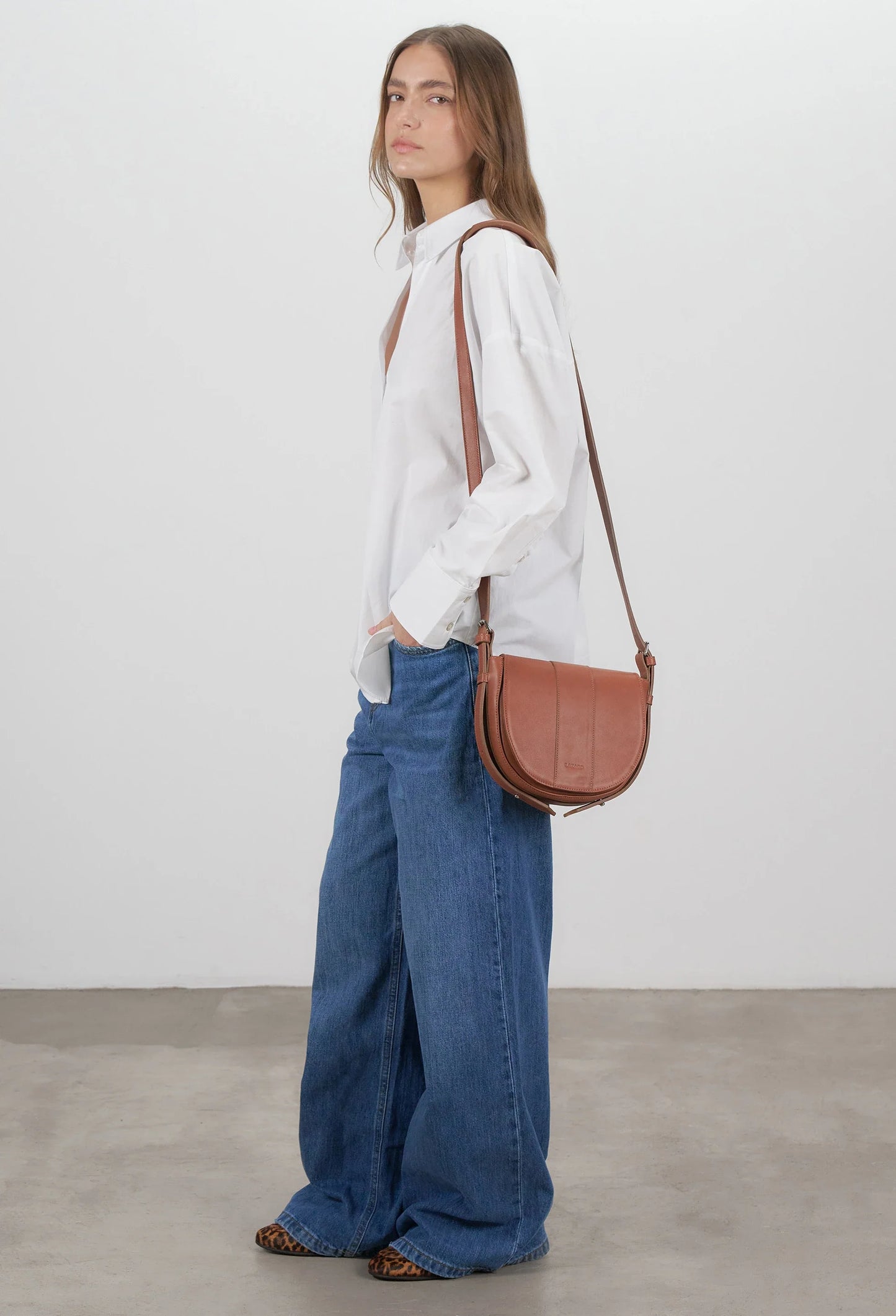 Sisa Leather Saddle Bag - Cognac